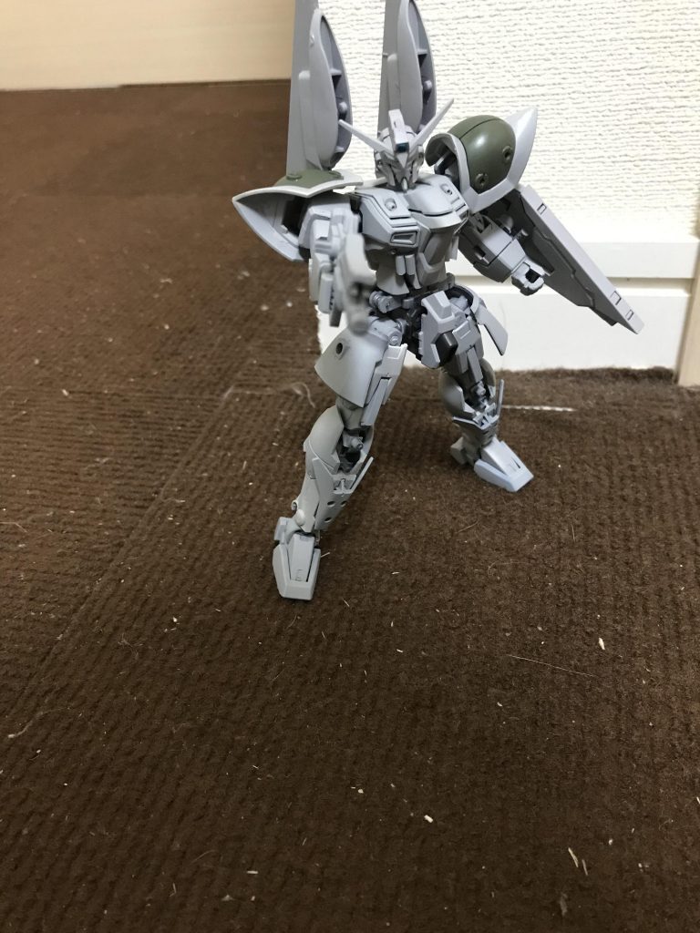 台座の接続部品がバックパックなのであまりポージングが取れません！！wすなわちSEED撃ちも出来ません！！w