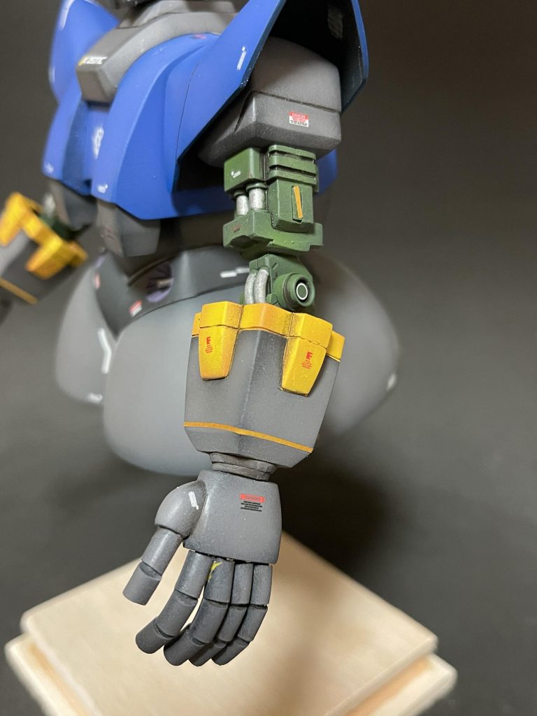 前腕にはいつもの如くゴールドのラインテープ貼り付けました。今回はカラーレシピはありませんwお付き合いありがとうございましたm(__)m