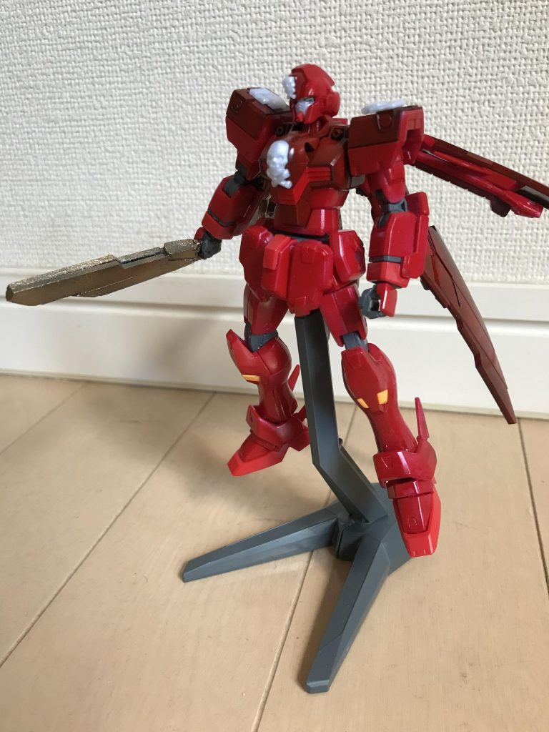 起動時スラスターは折り畳んでいます