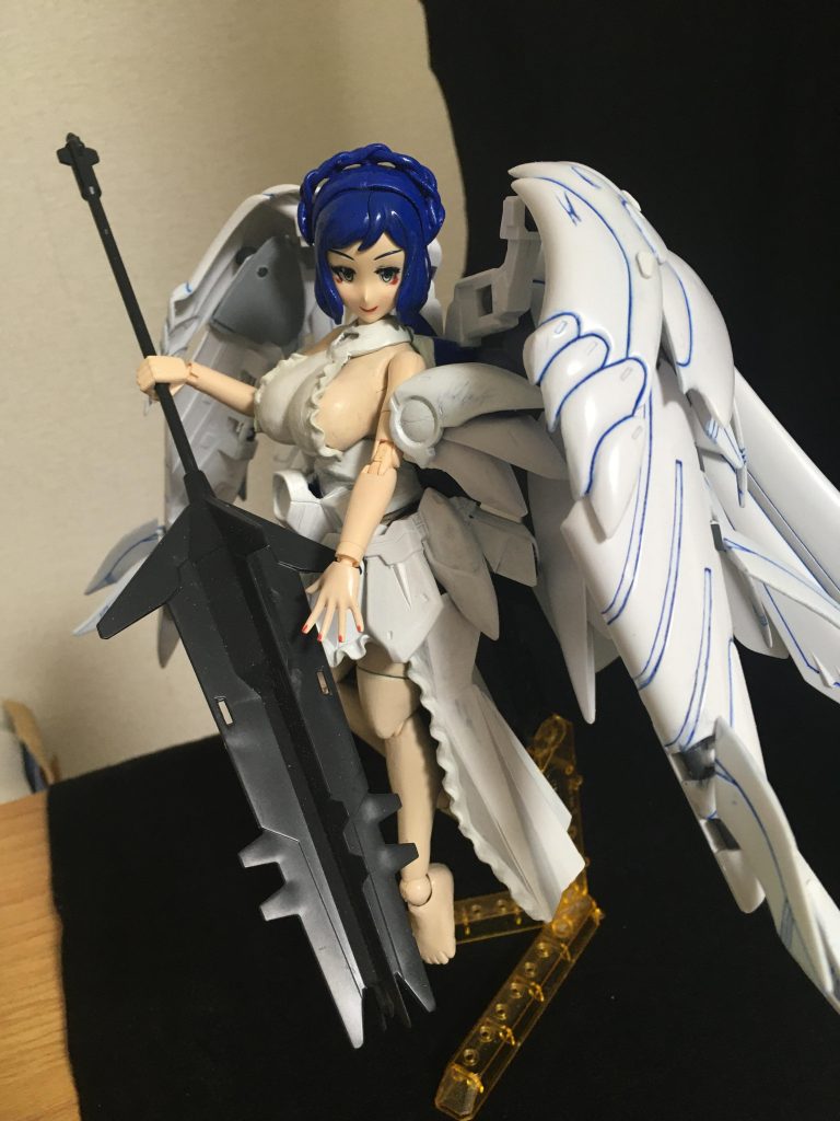 強そうに構えて。