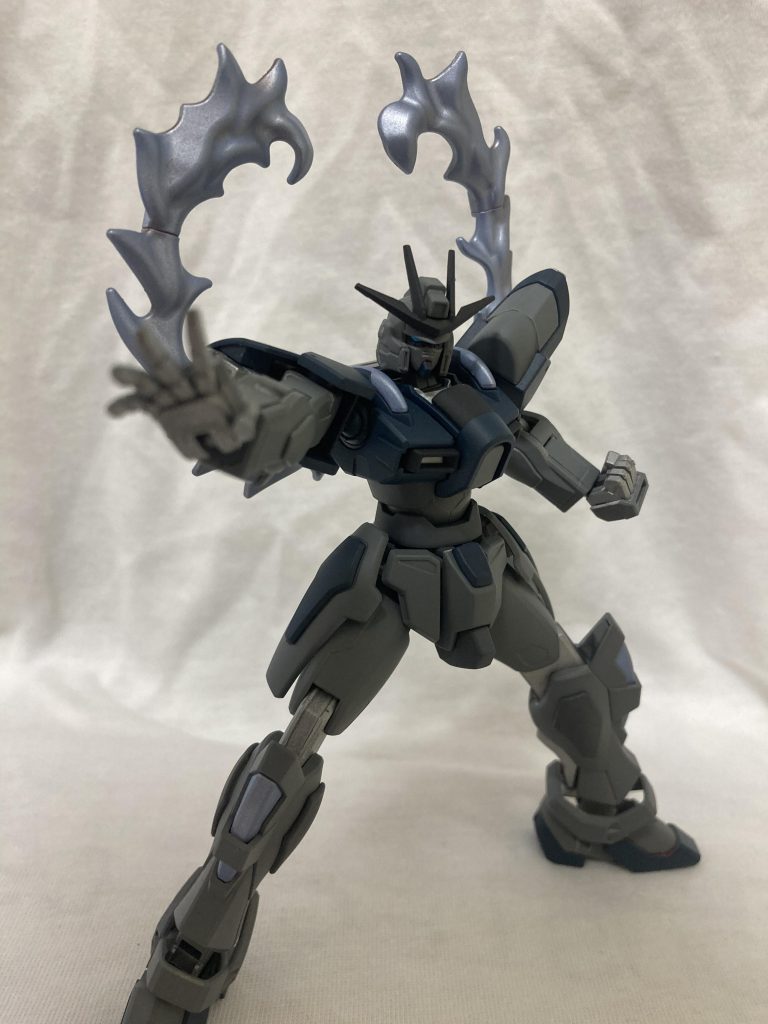 ディナイアルガンダムとはまた違ったダークヒーロー感を出したかったのですが、どことなくディアクティブに似た感じになりましたwあまり塗料のランダムミックスだったので、バランスが心配でしたが、これはこれでかっこいいかもしれないですね!それでは今回も閲覧頂きありがとうございます!