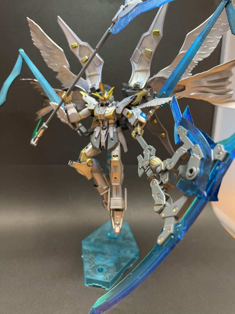 今回の四鎌童子という名前はとある漫画のキャラからパクらせてもらいました腰の鎌はサブアームで展開四鎌という名前から4つの鎌を持たせてます