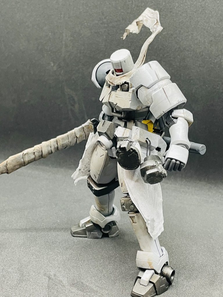 以上リーオーソウルでした。このキット組みやすいし量産機ならではの柔軟性でいろんなバリエーションが出せると思います。ぜひ購入して自分色のリーオー作ってみてください。あと造形パテでのマフラーやら布表現本当におすすめです。