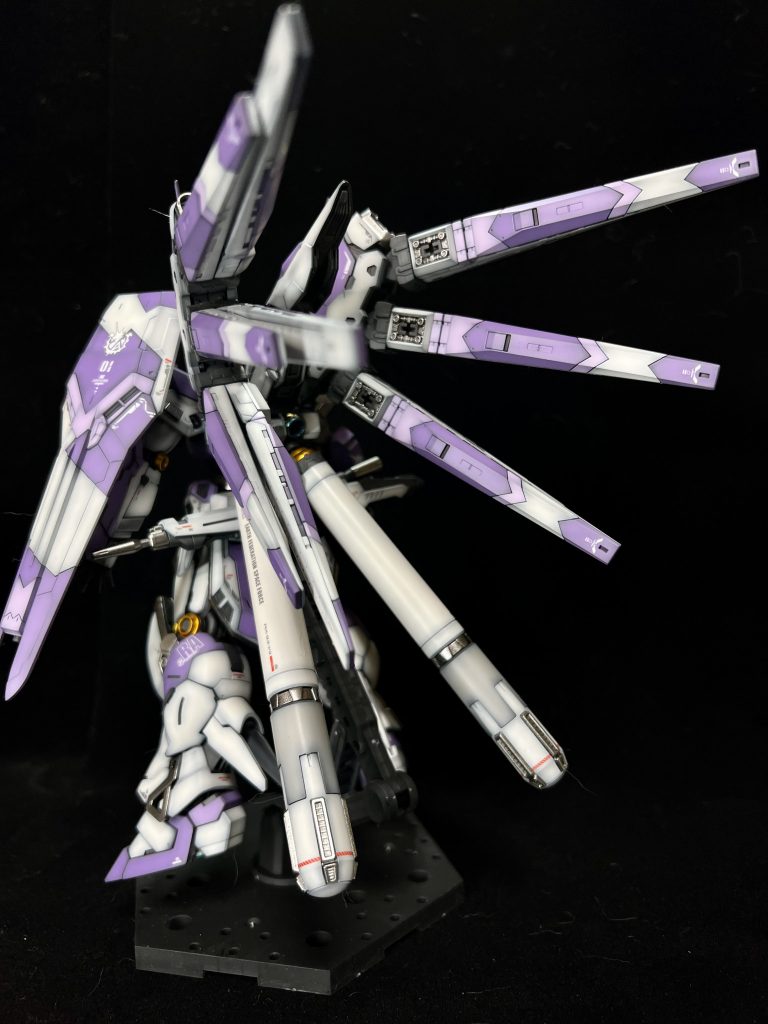 RG Hi-νガンダム w/ハイパー メガ バズーカ ランチャー–4枚目/制作者：かど