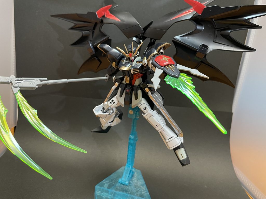 ツインビームシザースとバスターシールド展開