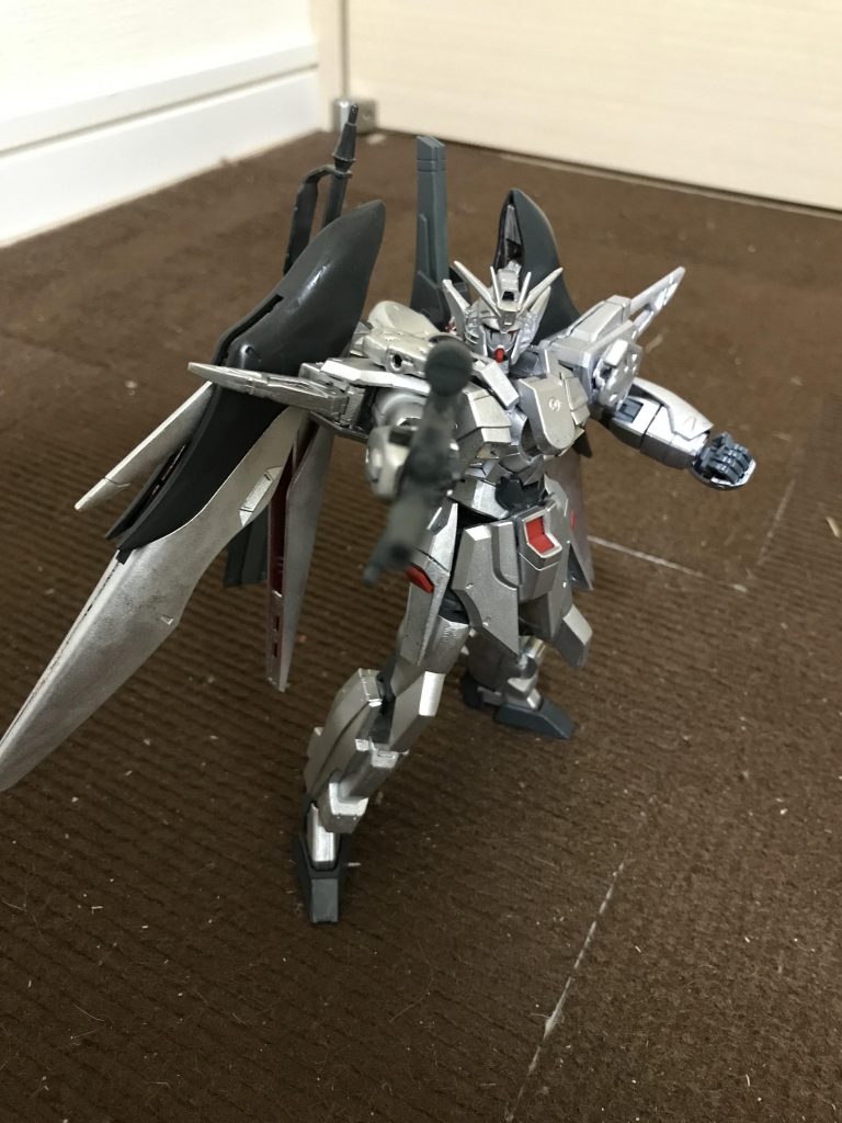 ビームライフル頭、腕、腰、バックパックは運命胴体はヴァーチェ(めっちゃ好き)足はAGE2ダブルバレット