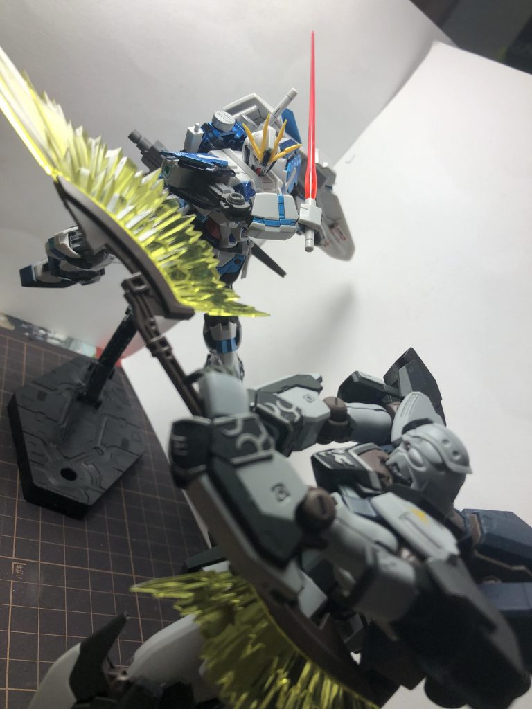 ライバル機体のスタインと