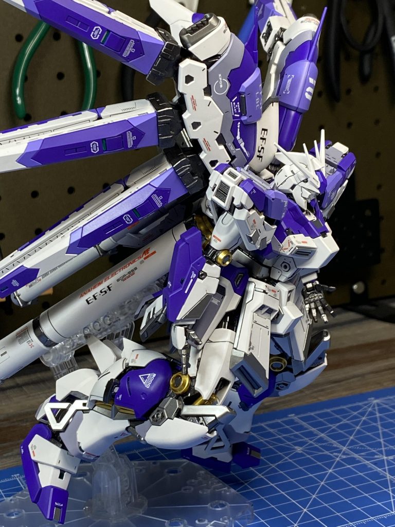 そのまま作っても個性が無いので、多少塗り分けしてみました(^^)