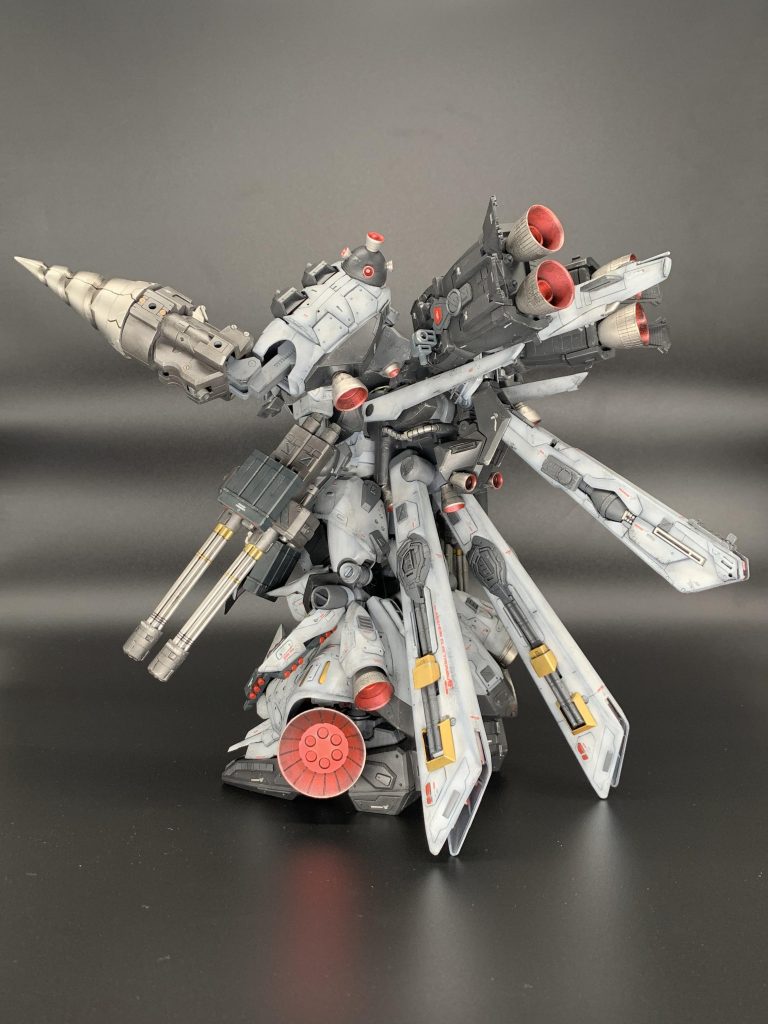 弾切れになったら給弾ベルトなどはパージし軽くして突っ込むのみ!!