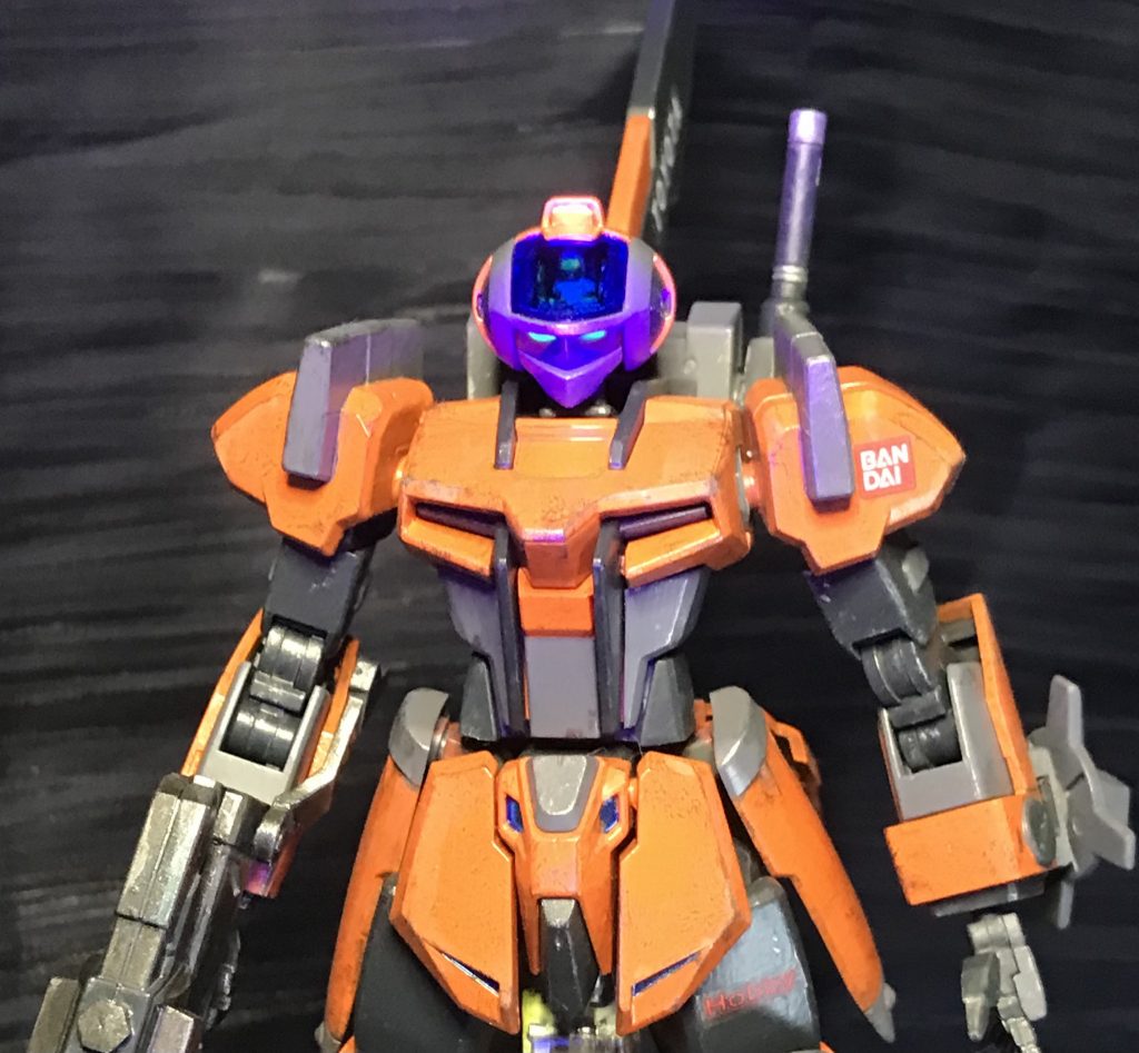 なんとなくツインアイにして疑惑を持たせてみる。