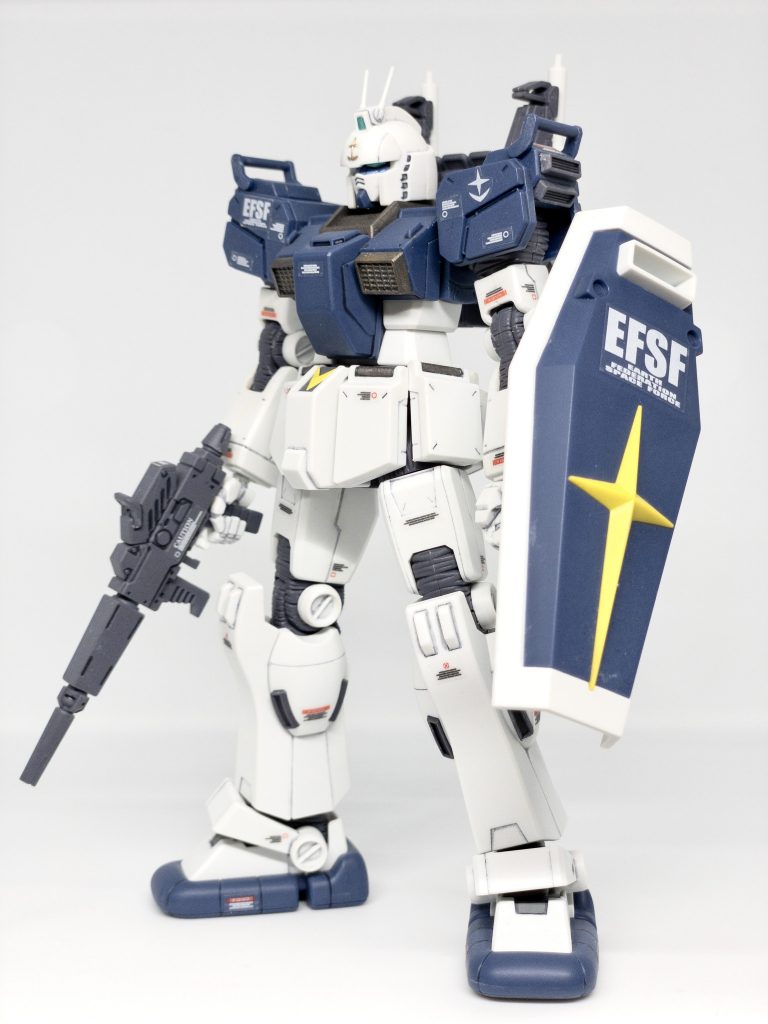 サンダーボルト（太田垣）解釈のモビルスーツはプロポーションが実機を思わせるデザインが特徴的ですが、陸戦型はなおさらリアリティーを感じさせ好物です。