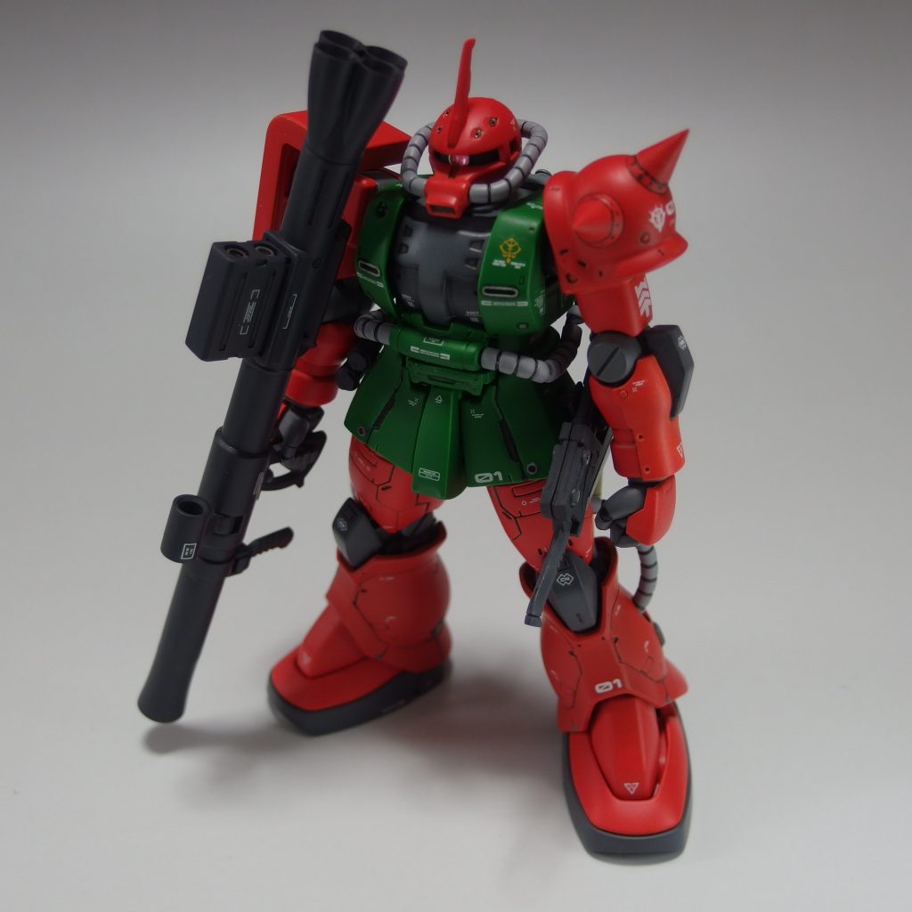 俯瞰で。頭部バルカンは1ｍｍサイズ、接着には気を使いました。