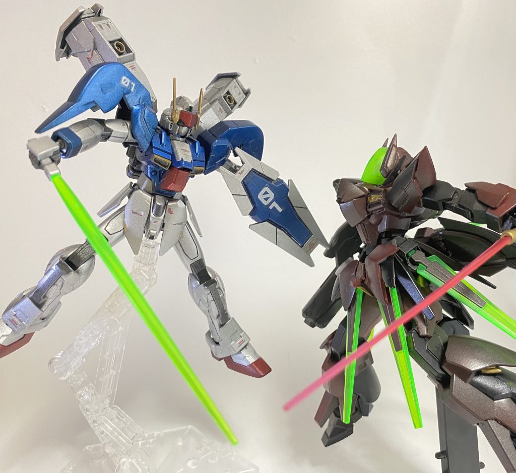 武装はライフルにビームサーベル、オリジナルに比べるとシンプルにはなったかな。