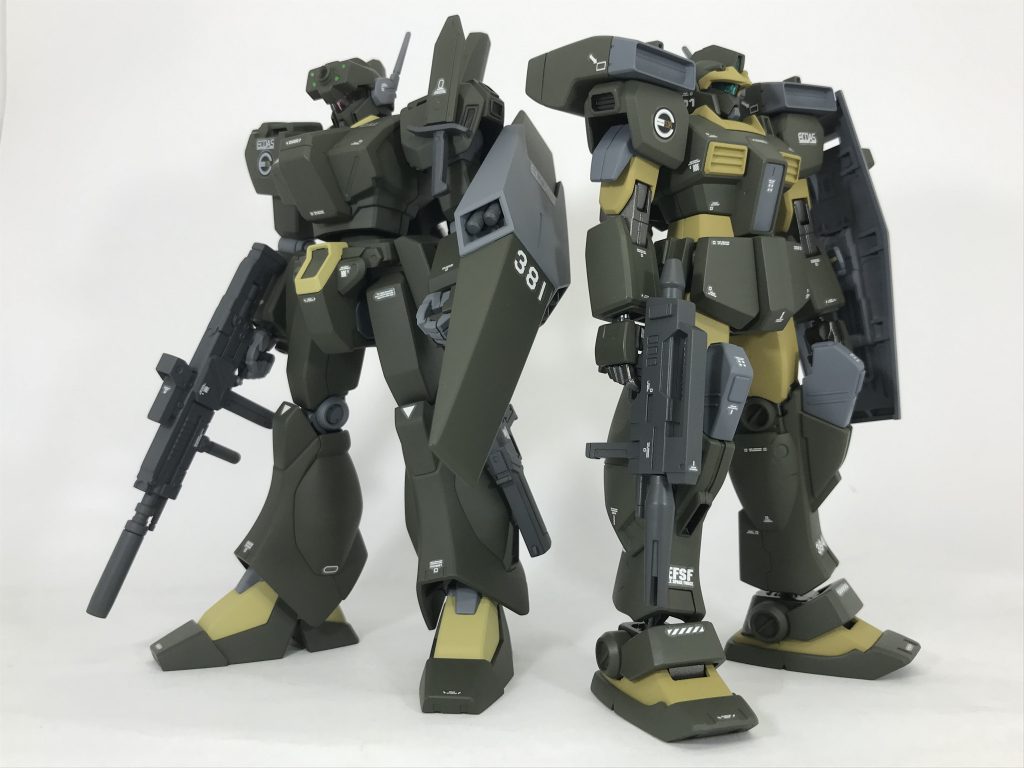 おまけ1 以前投稿したECOAS仕様のジェガンとのツーショット。