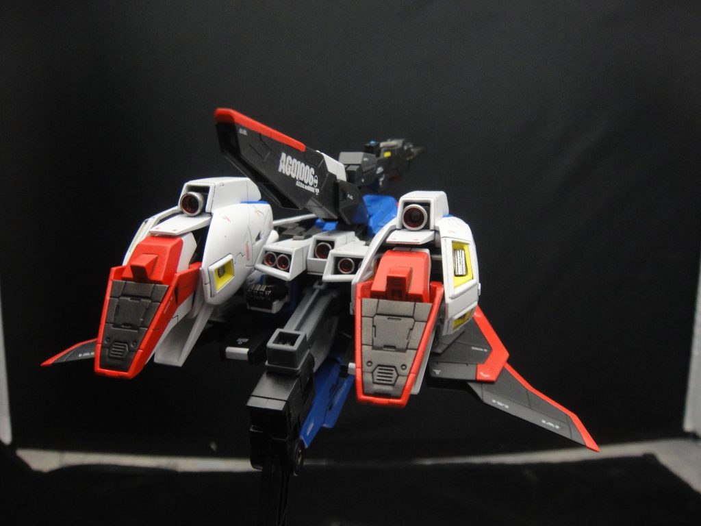 バーニアカバーの内側を塗り分けています