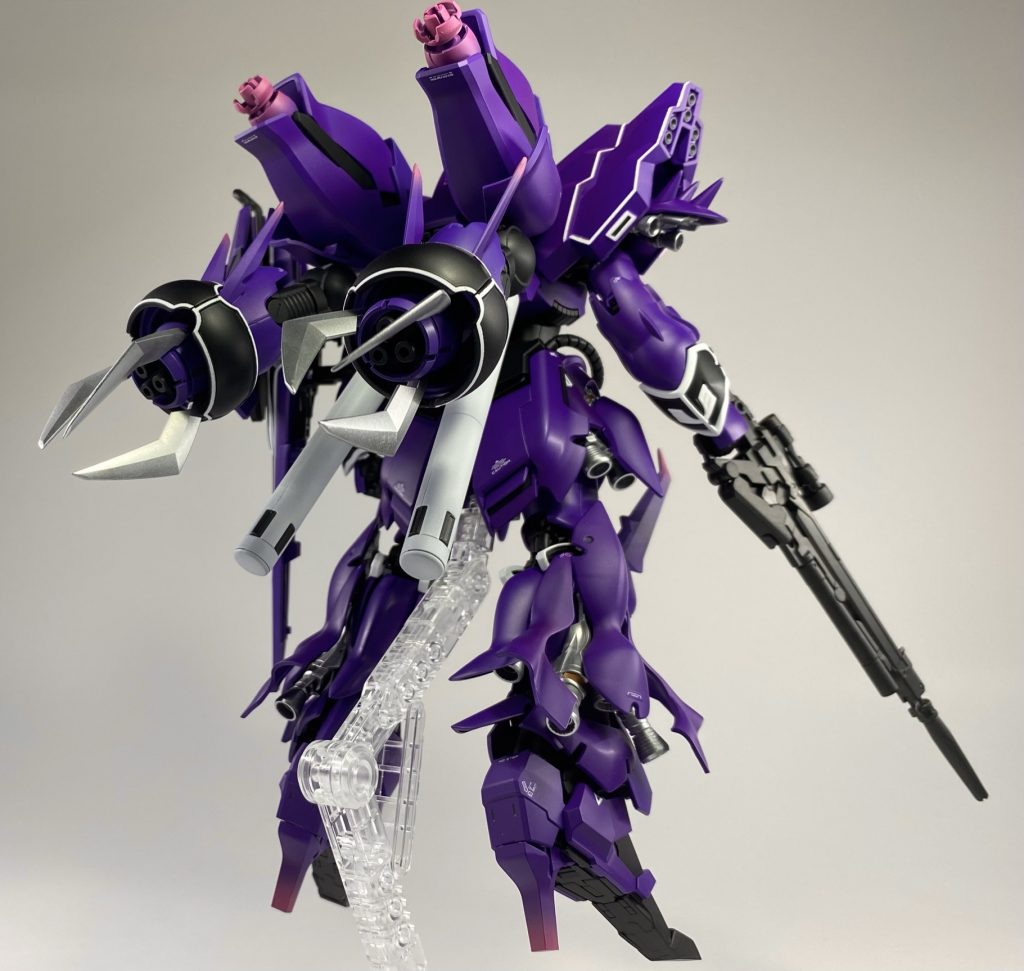 ローゼンのバックパックにプラ棒を取り付け、インコムを取り付けています。