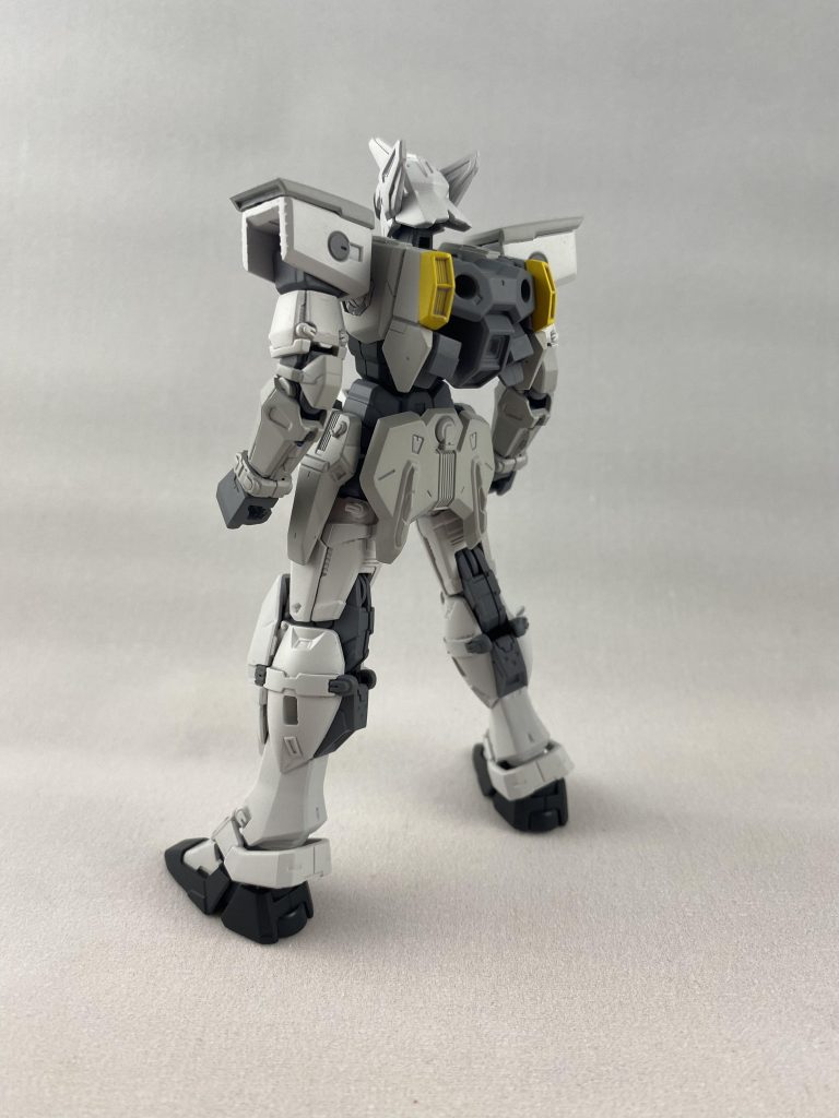 主な変更点は・頭部・バックパック・肩アーマーです。