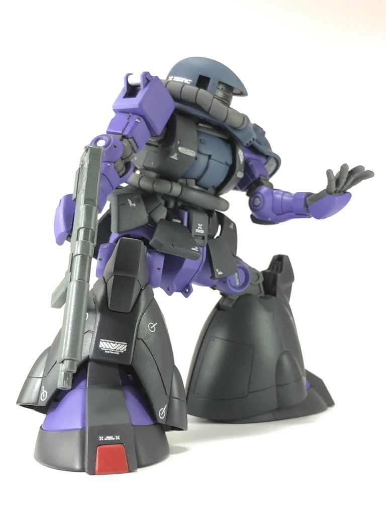 可愛らしさを残しつつカッコイイ感じのプロポーションに仕上げました。