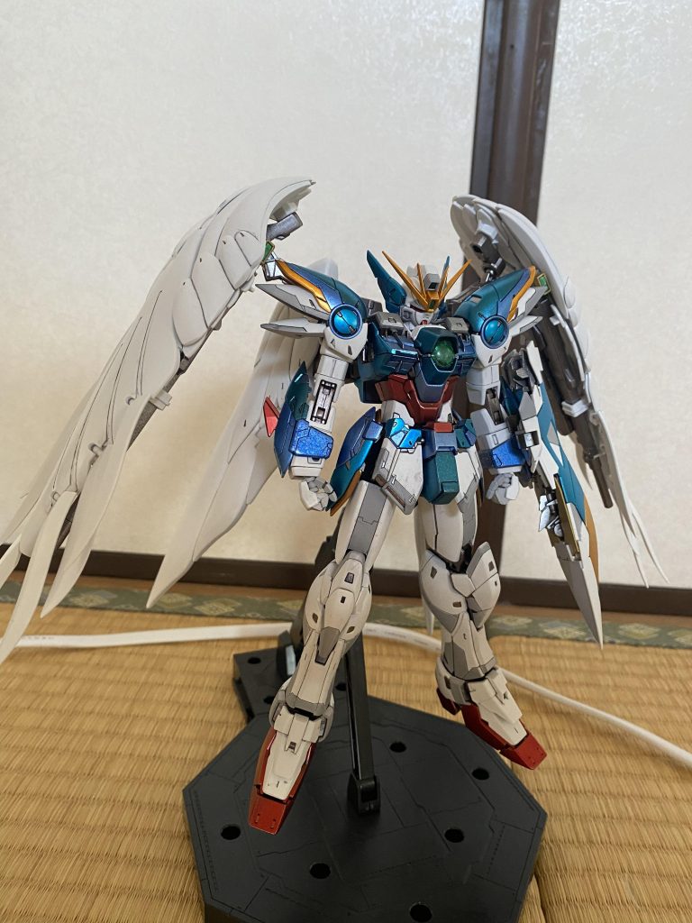 つや消し、デカール貼る前。メタリックの部分は光沢にするか迷った。テカテカもなかなか捨て難かった。