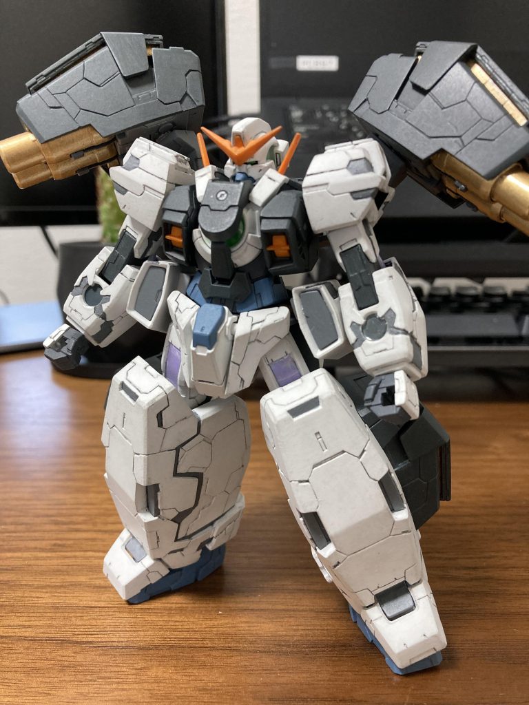 ももにホログラムシート貼りましたが全然わかりませんね。