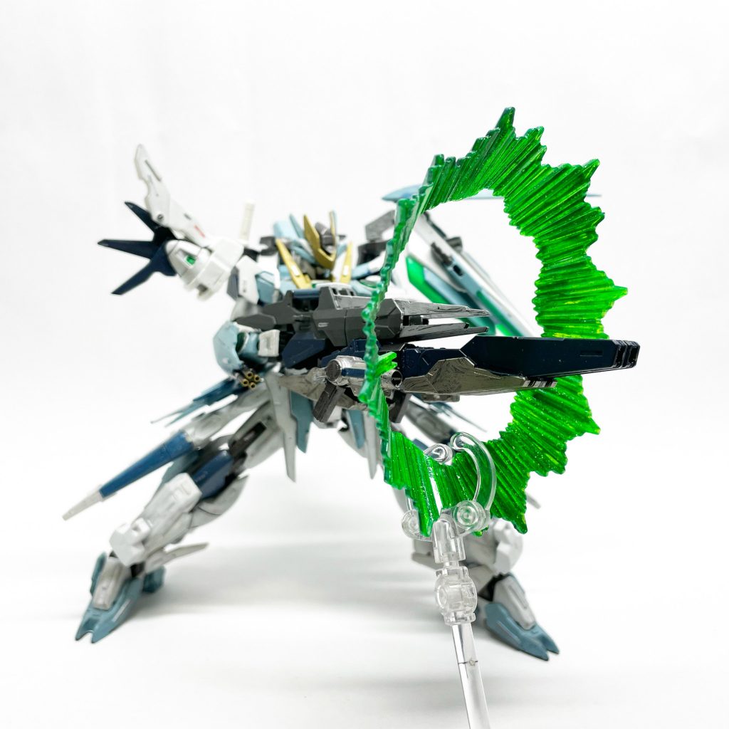 武器の一部を連結させると必殺技のスーパーグラビティキャノン(超重力砲)が使用可能。