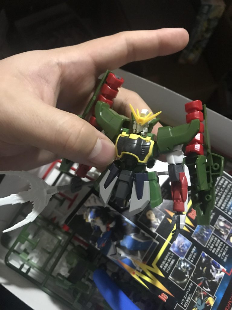 改造中。ビームトライデントの持ち手の部分はデスサイズのビームサイズのえを使用してます。