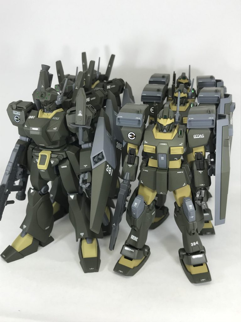 おまけ2 我が軍のECOAS部隊。第一小隊のジェガン隊、第二小隊のジムⅢ小隊となります。第三小隊は何の機体にしようか思案中です。