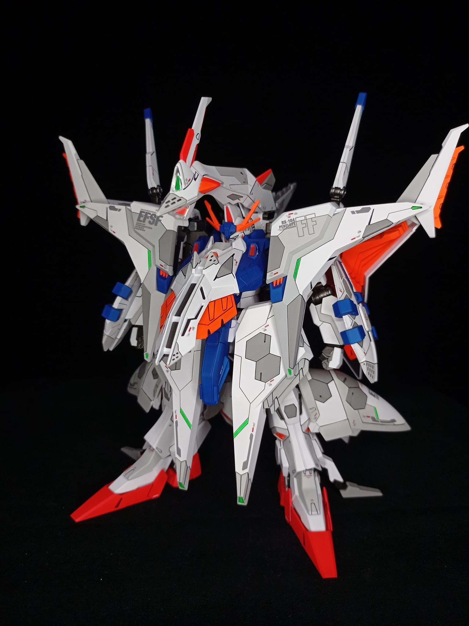 ガンプラ HGUC 1/144 ペーネロペー 塗装完成品-