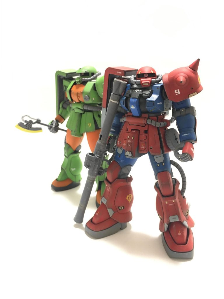 前作のザク・オータムくんと。