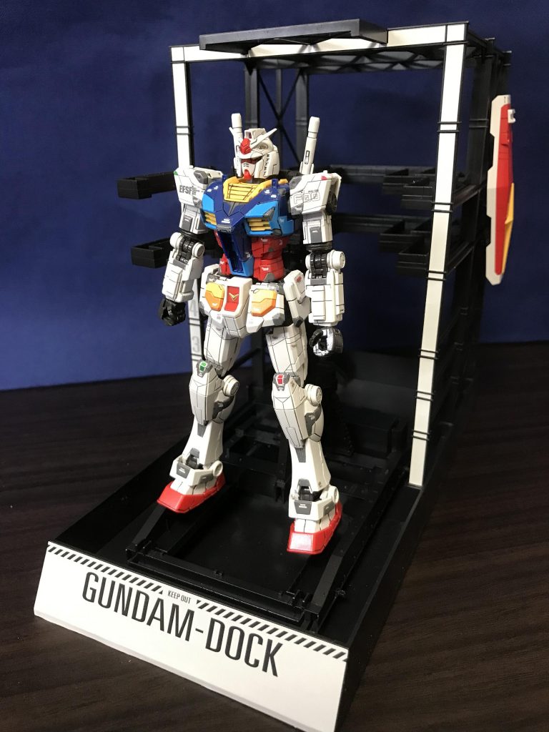 ガンダムドックと。このキットはドックが付属するのがいいですよね！