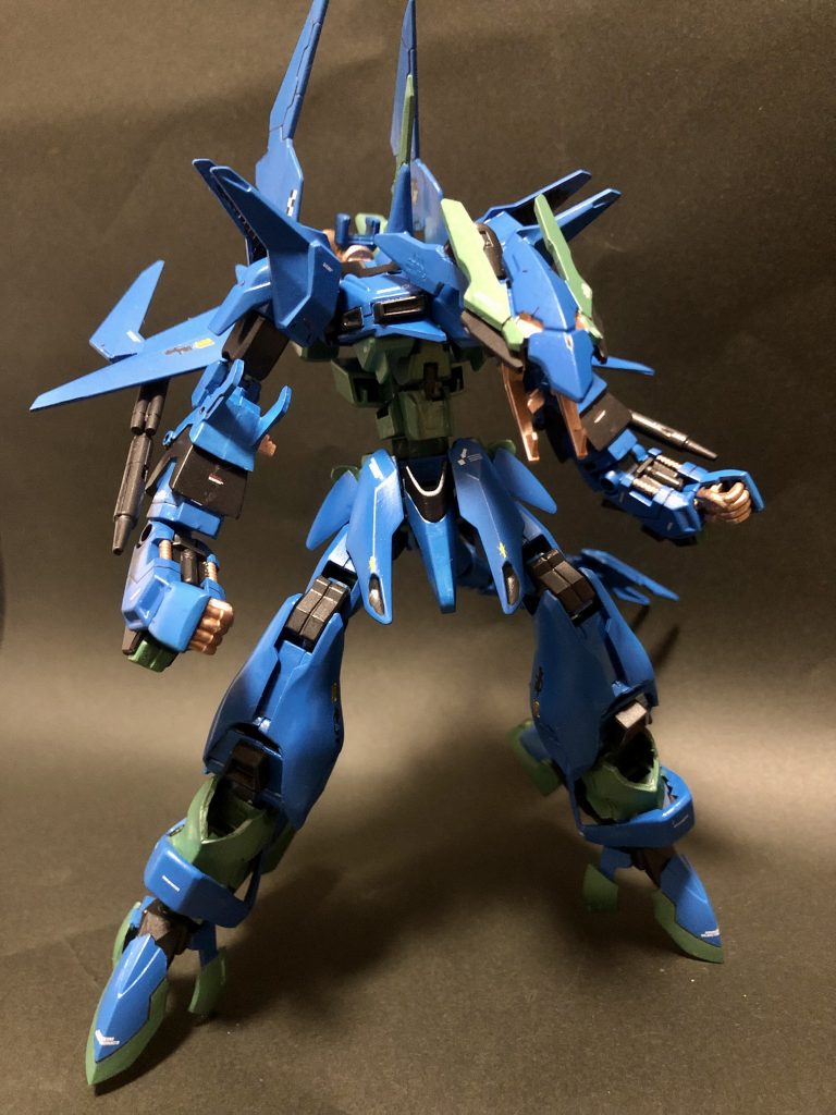 リュウジン龍人形態への変身となりますドラゴンヘッドと尻尾は30MMより拝借しました