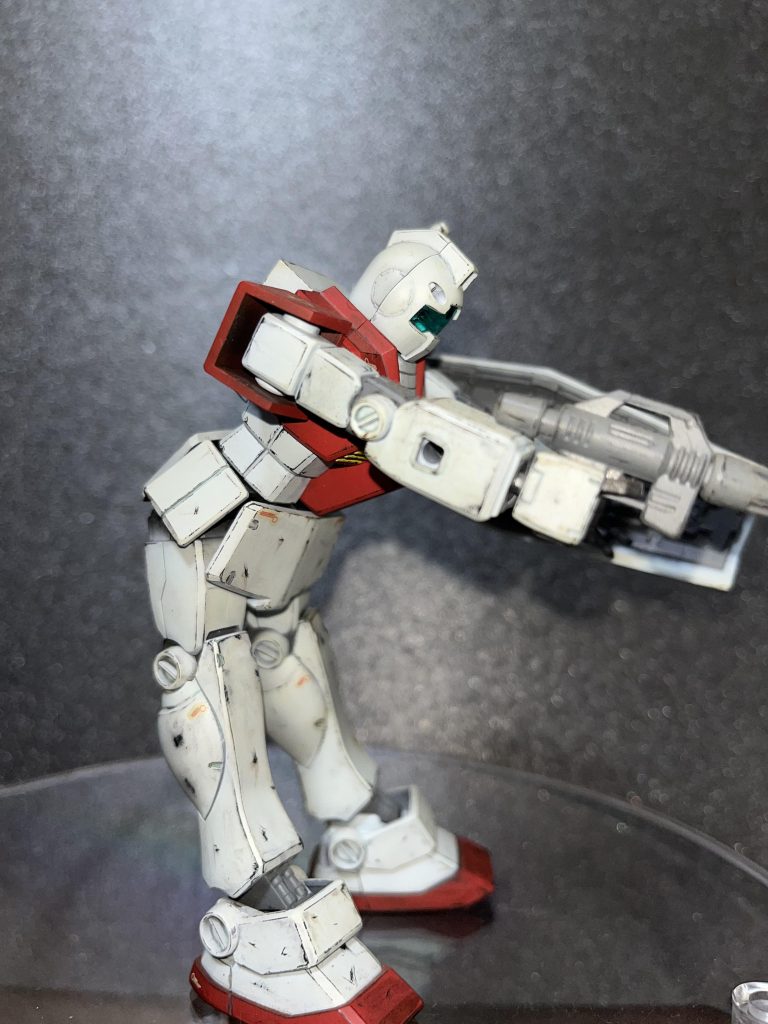 ポージング。スレッガー隊所属してます。て設定