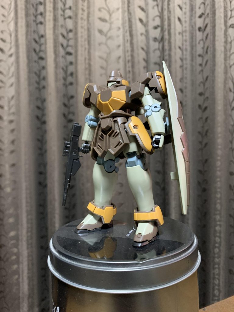 「新機動戦記ガンダムW」のマグアナックがベース。