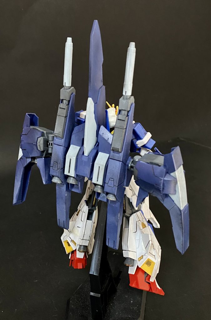 背面はリガズィっぽい？