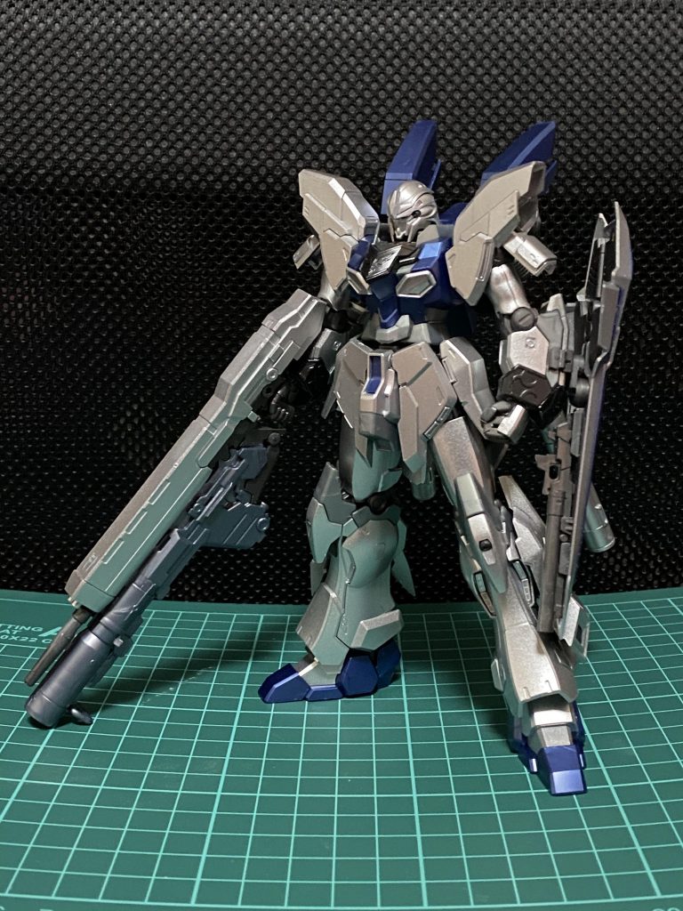 パチ組。アンダーゲートでは無いのでいたる所にゲート後が。ガンダムマーカーのシャインシルバーでタッチアップしましたがイマイチ_(:3 」∠)_