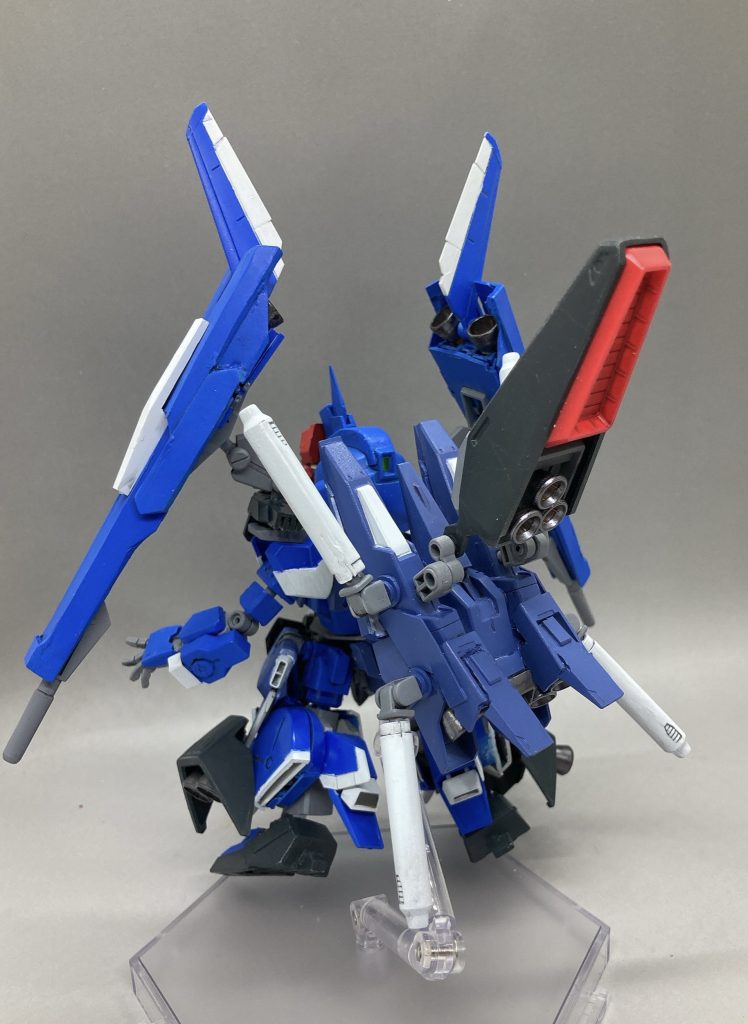 背部。ギャプランのブースター背負ってます。