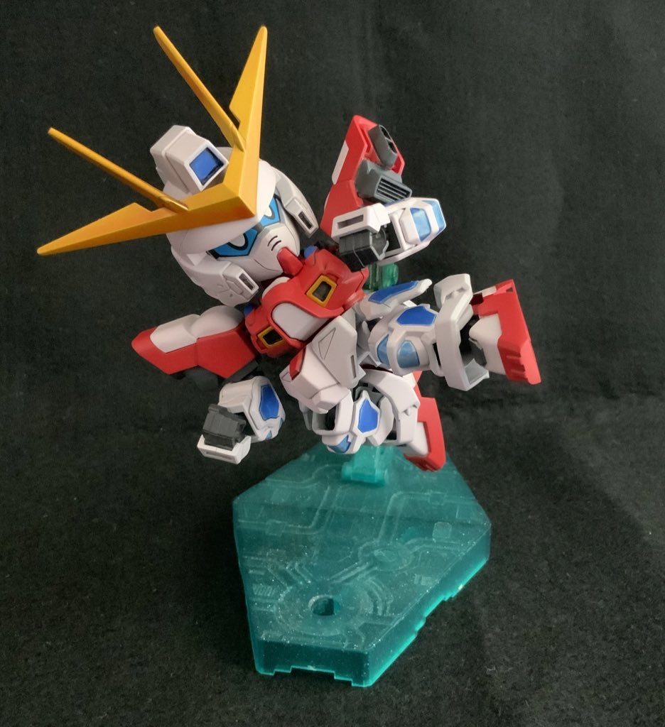 SD ビルドバーニングガンダム–2枚目/制作者：@nenza_p