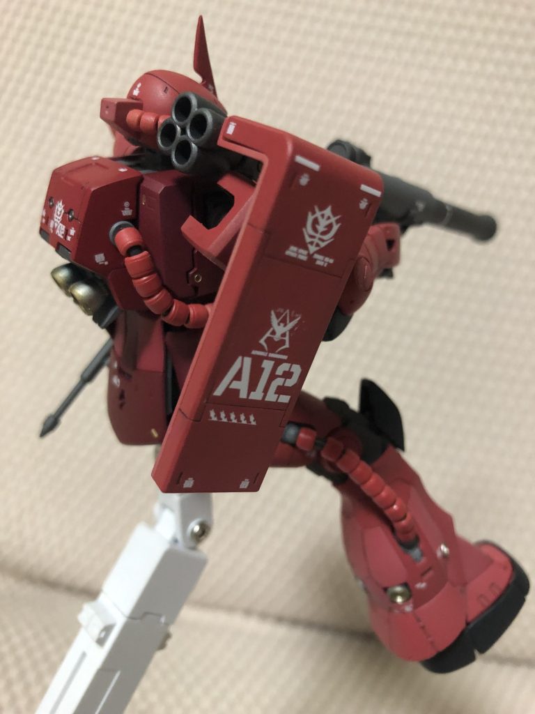 RG シャア専用ザク–5枚目/制作者：みつあき