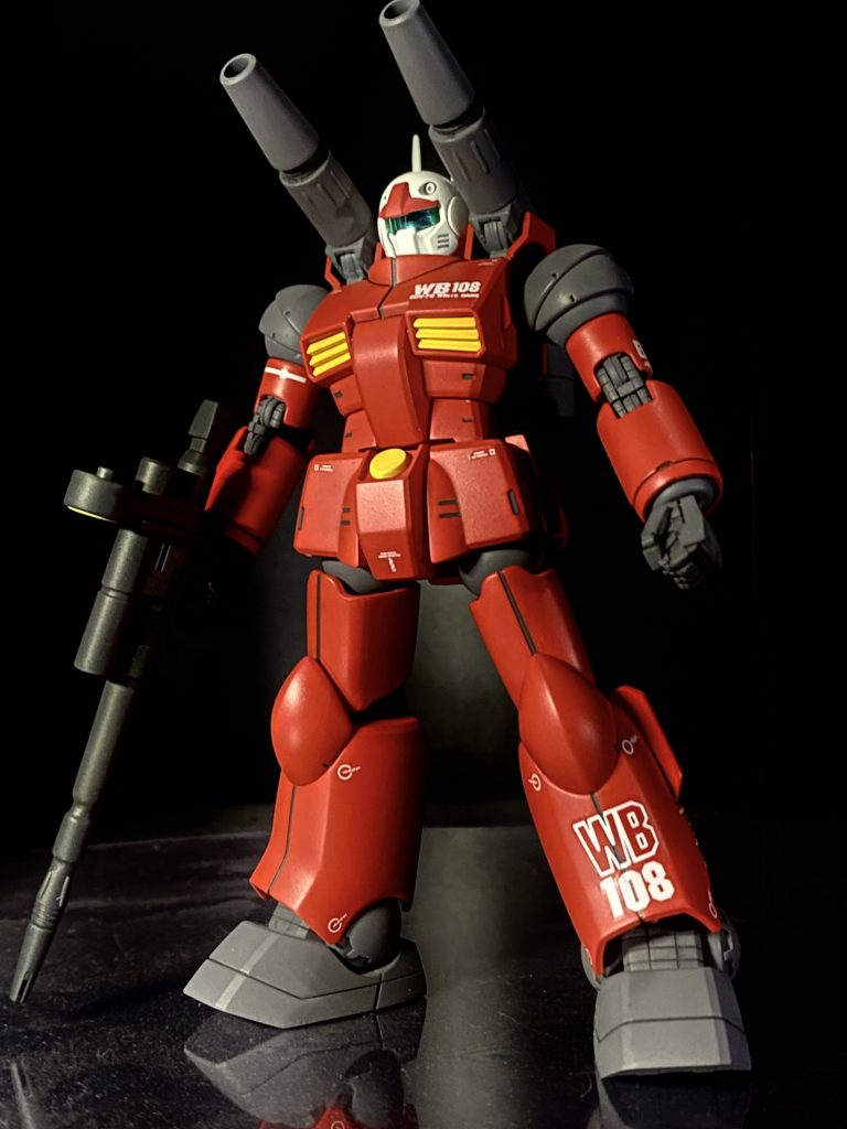 正面ショット。GFFっぽく左胸、左足にWB隊108をつけました。カイ・シデン機です。可動、プロポーションはrevive版なので優秀。手首をビルダーズパーツに、バイザー内部にホイルシール貼った程度です。