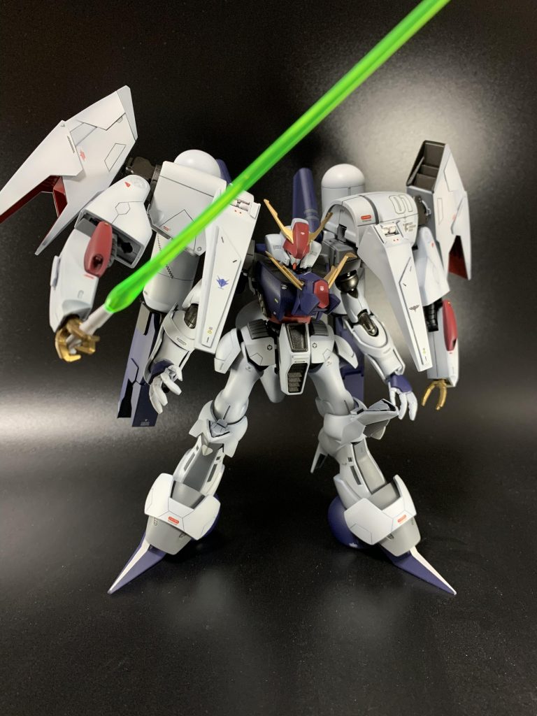 サーベル刃を緑にすると、さらにガンダムぽいですね。