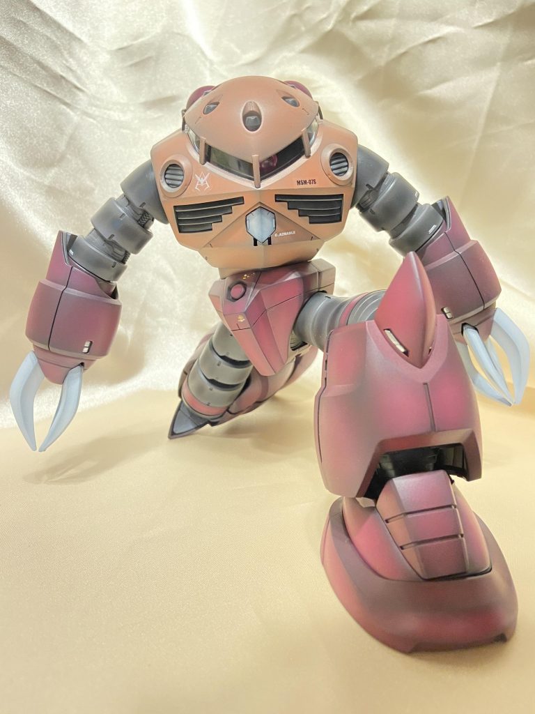 赤いモビルスーツ⁉️ヤツだ、ヤツが来たんだ！