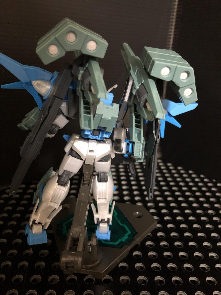 ガンダム ダブルオースカイパック装備–3枚目/制作者：アッキー