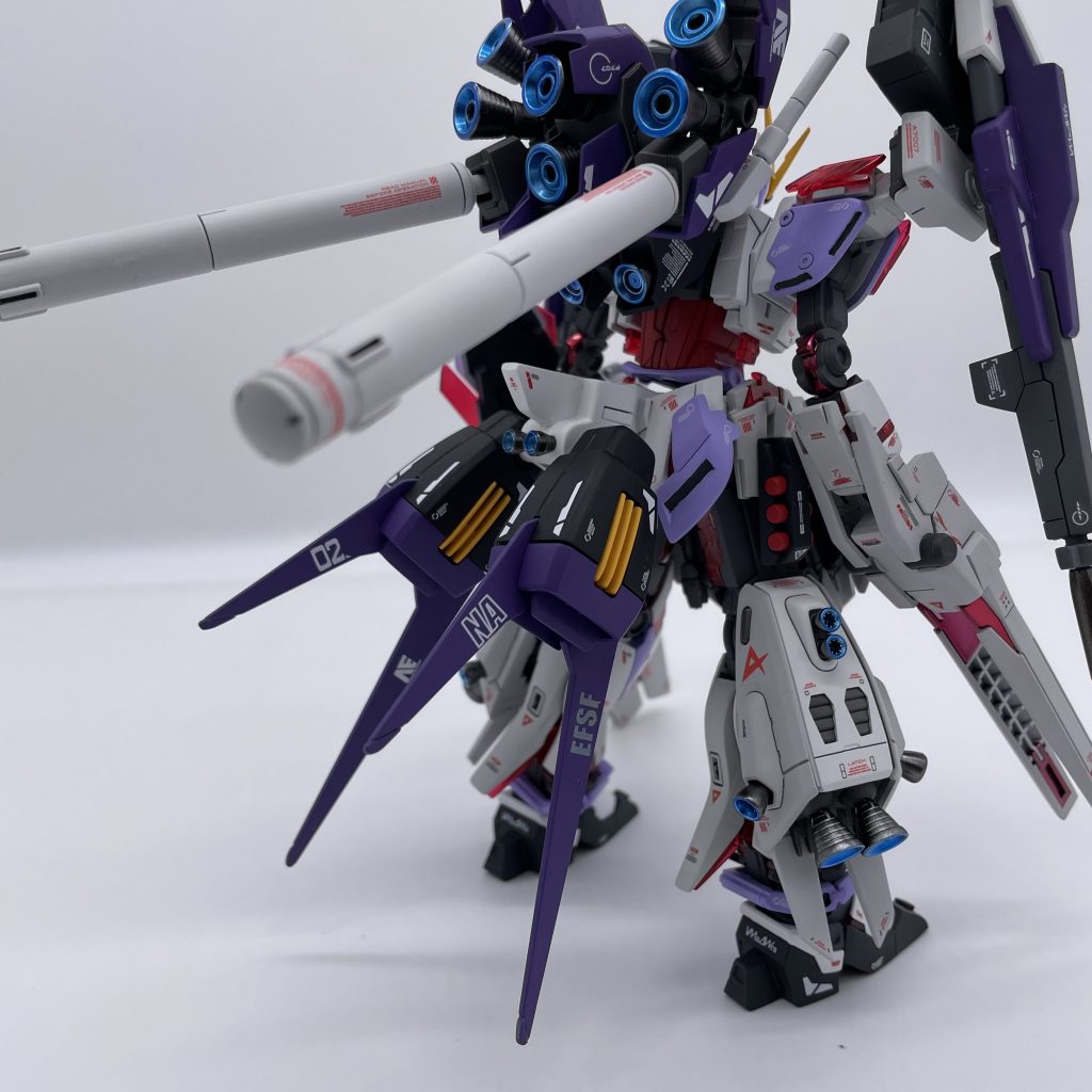 後ろ側。足のブースターはF90のミッションパックのGパックから流用しました。