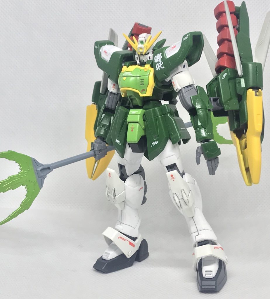 肩の一部はHGACウイングガンダムの肩を使用しております。そのため、スピナディオのパーツが必要となったわけです。