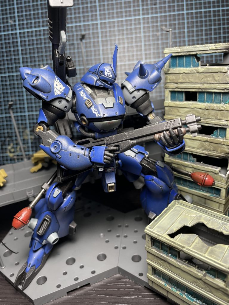 四肢の関節もボールジョイントに変更したのでよく動きポージングも楽しいです。