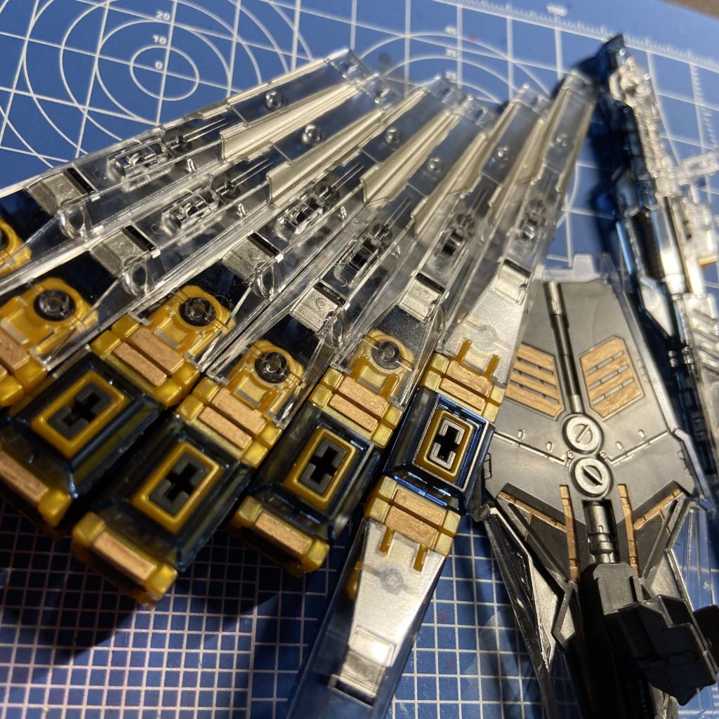 RG νガンダム HWS クリアバージョン–4枚目/制作者：たなしゅん