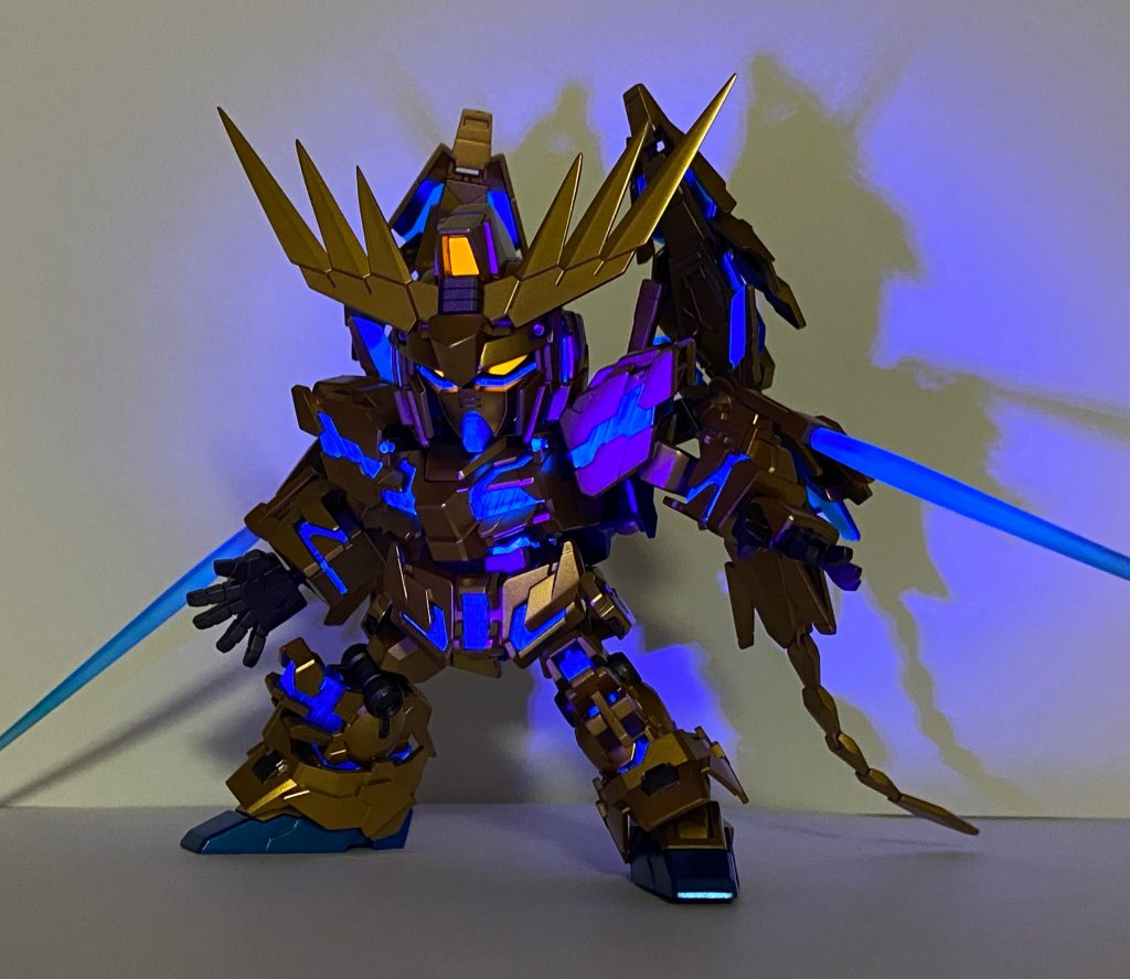 平手の追加とサーベルをトンファーにした以外は肉抜き穴埋めたくらいです