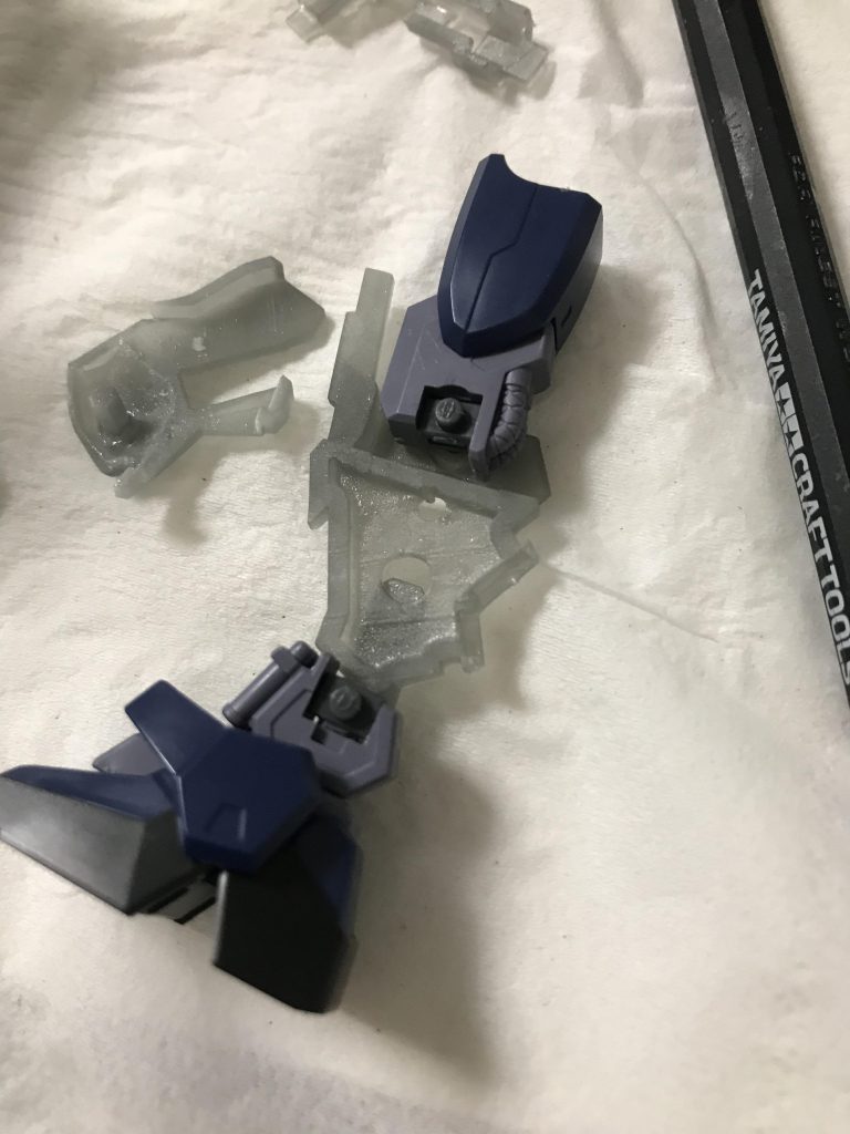 ちゃんとマークIIの関節がはまる様に設計しました。クリアランスも大分わかってきました。