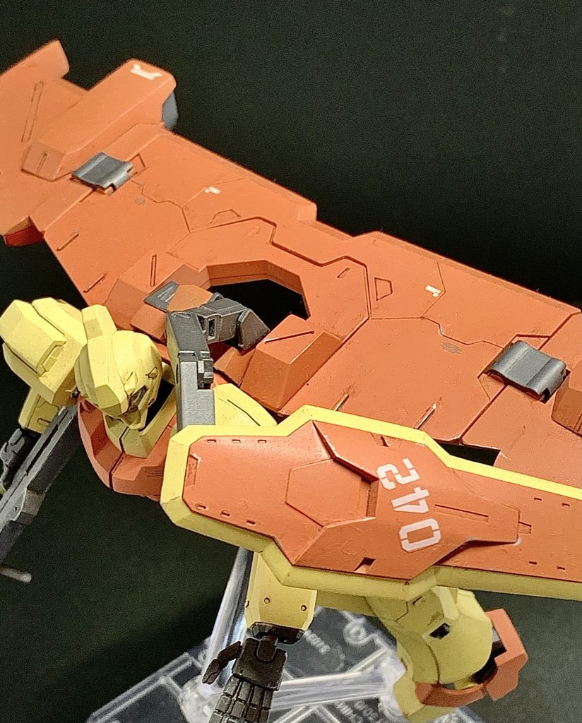 マントのようなバックパックがかっこいいですよねぇ。足サーベルもあるので実質インジャ。