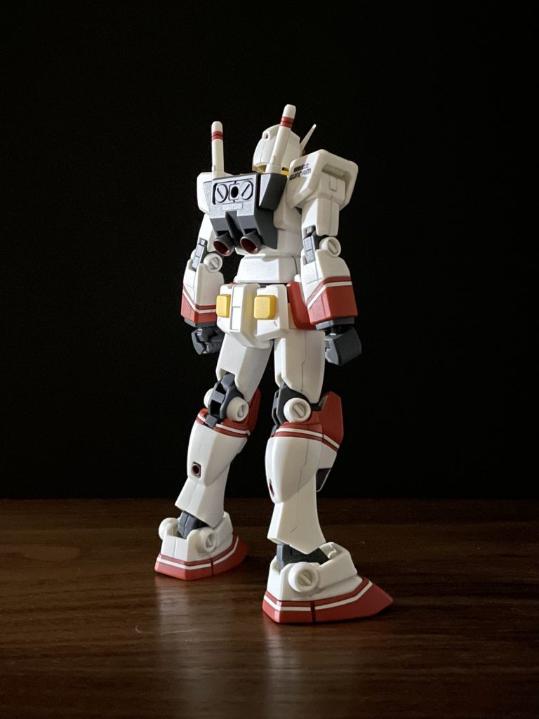 ふくらはぎにディテールが増えてます。マルイチモールドは色分けが無くなりました。